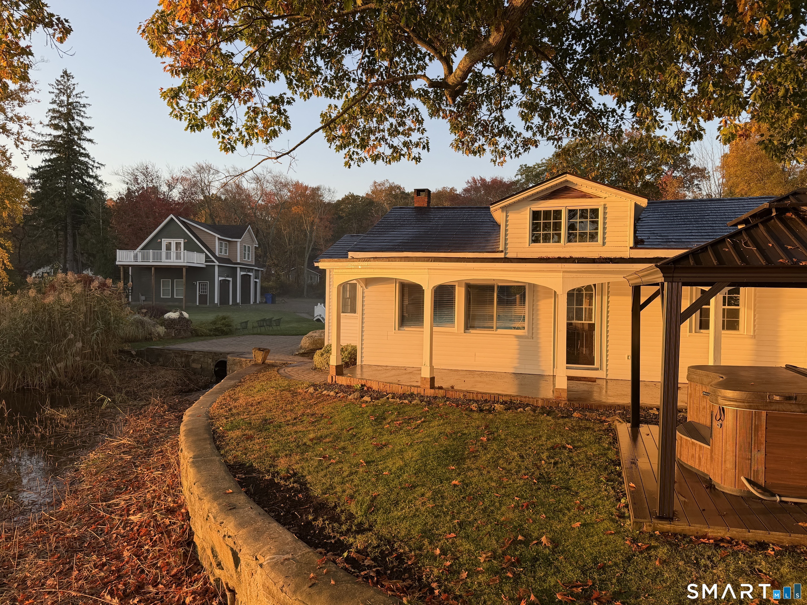 Coventry CT, 260 Avery Shores