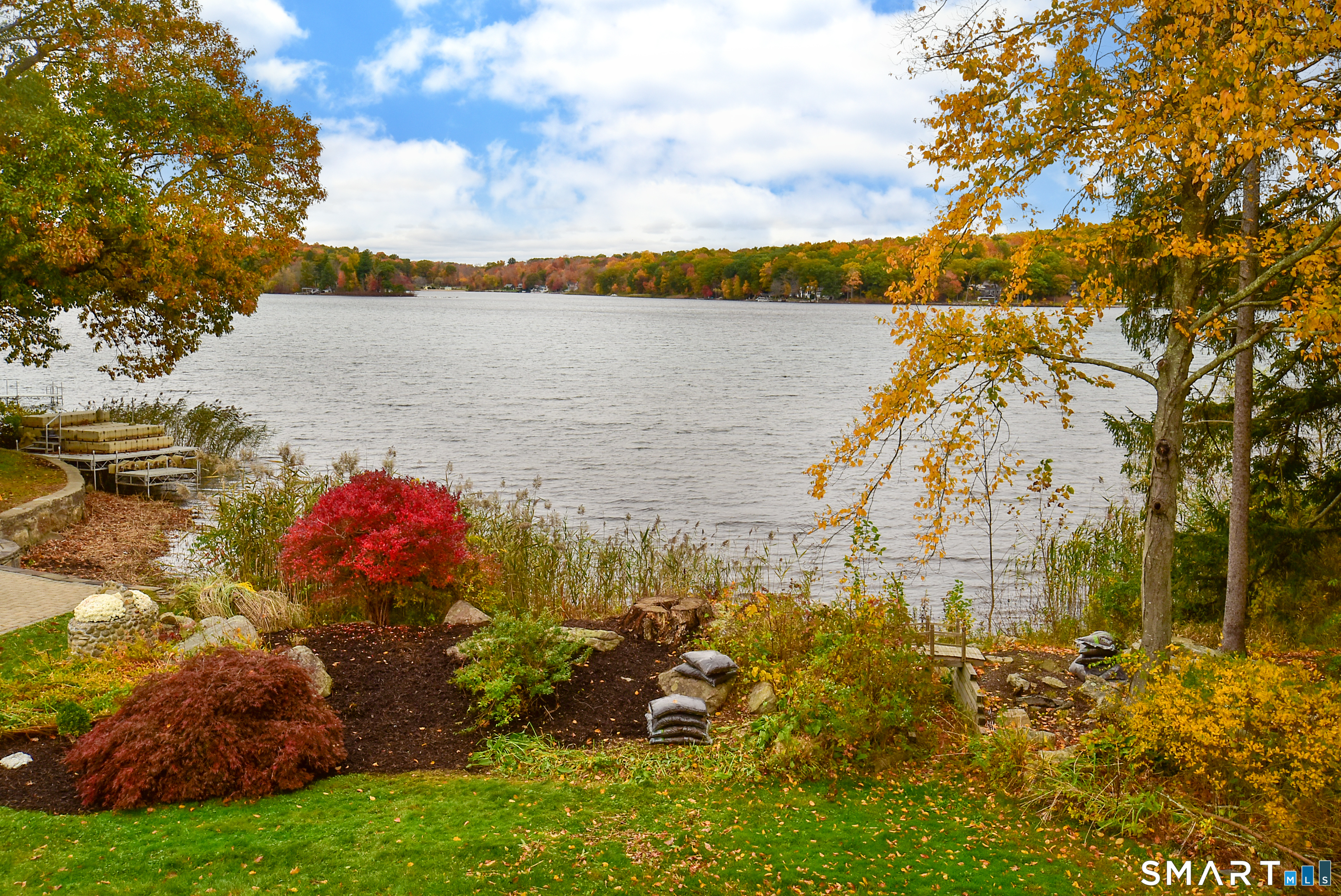 260 Avery Shores Coventry CT 06238
