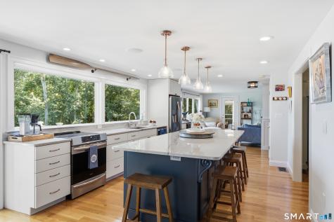 17 Oakridge Drive Old Lyme CT 06371
