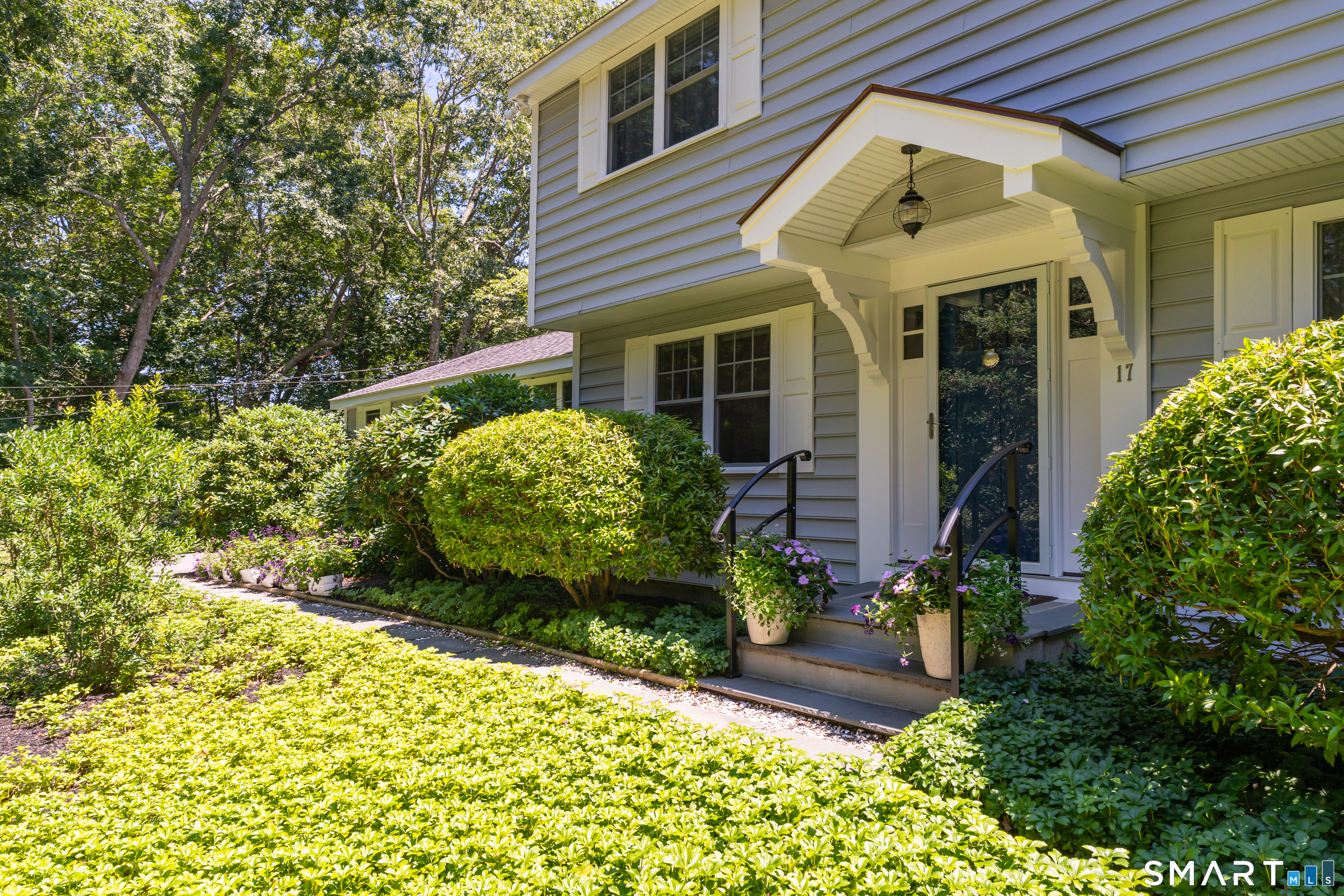 17 Oakridge Drive Old Lyme CT 06371
