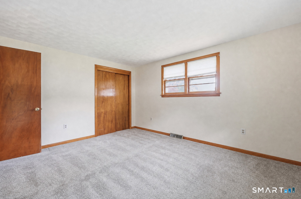 11 Monroe Road Enfield CT 06082