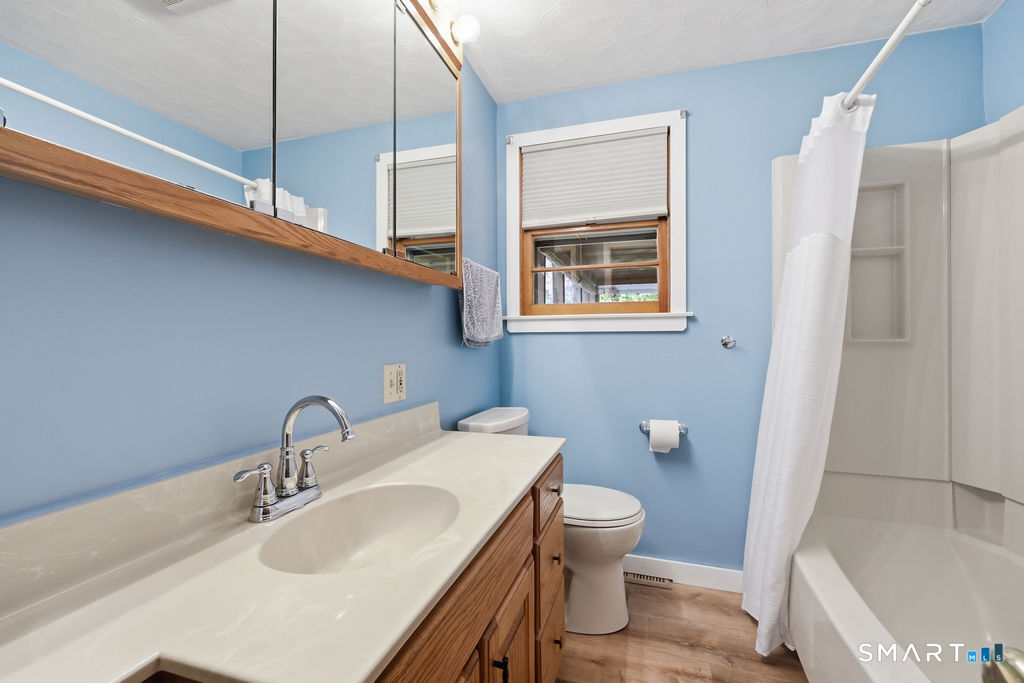11 Monroe Road Enfield CT 06082