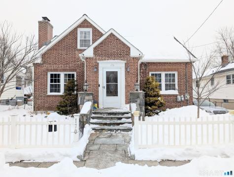 170 Edgewood Street Stratford CT 06615