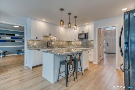 35 High Gate Drive Avon CT 06001