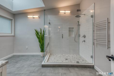 35 High Gate Drive Avon CT 06001