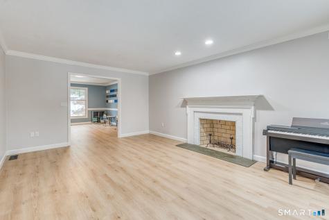 35 High Gate Drive Avon CT 06001