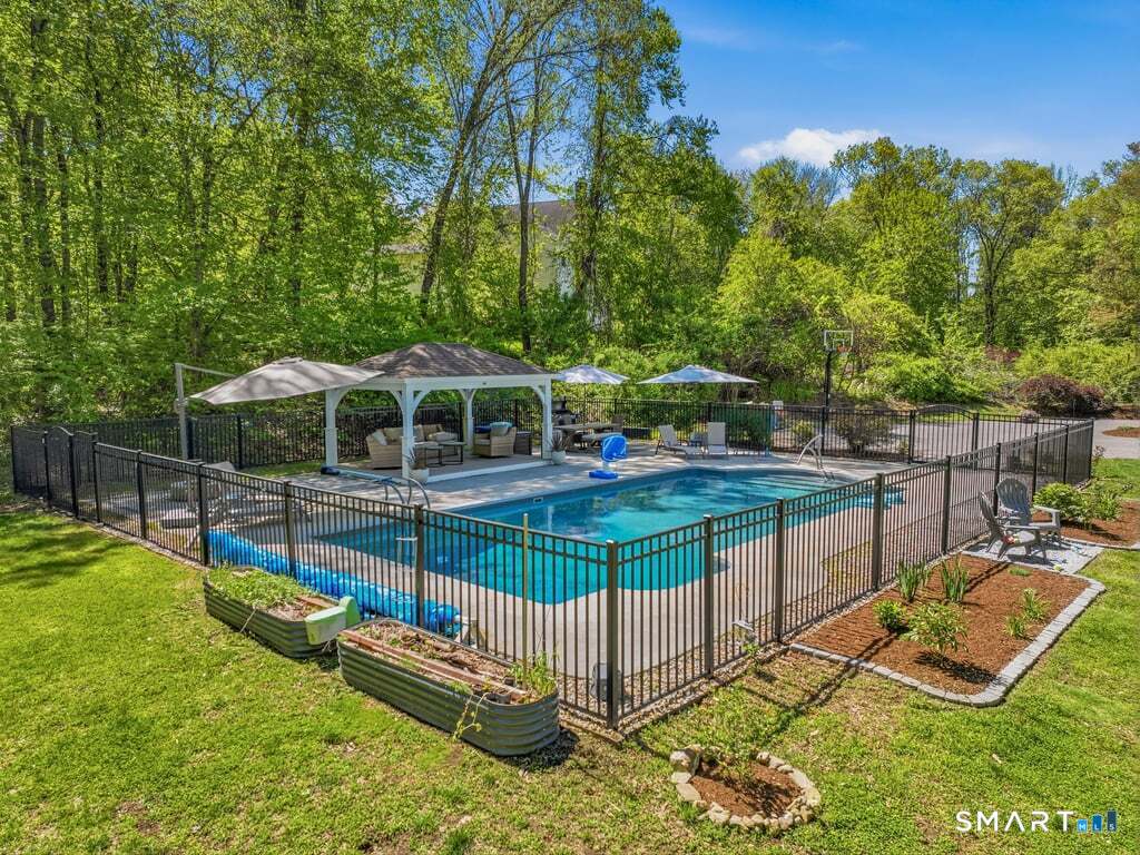15 Fox Ridge Lane Hebron CT 06248