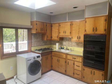 7 Thaddeus Avenue Danbury CT 06811