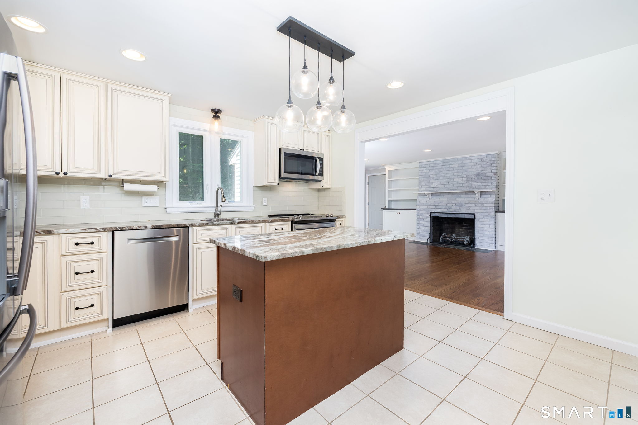47 Paper Chase Trail Avon CT 06001