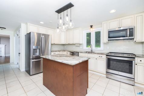 47 Paper Chase Trail Avon CT 06001