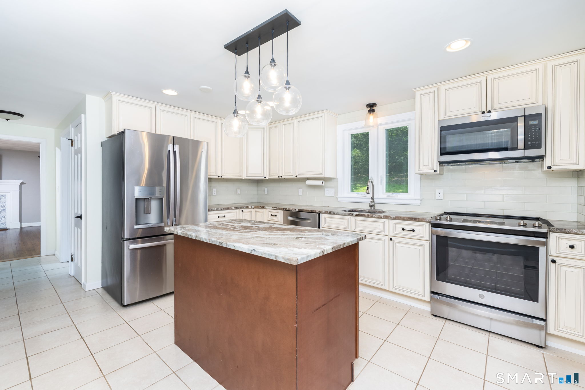 47 Paper Chase Trail Avon CT 06001