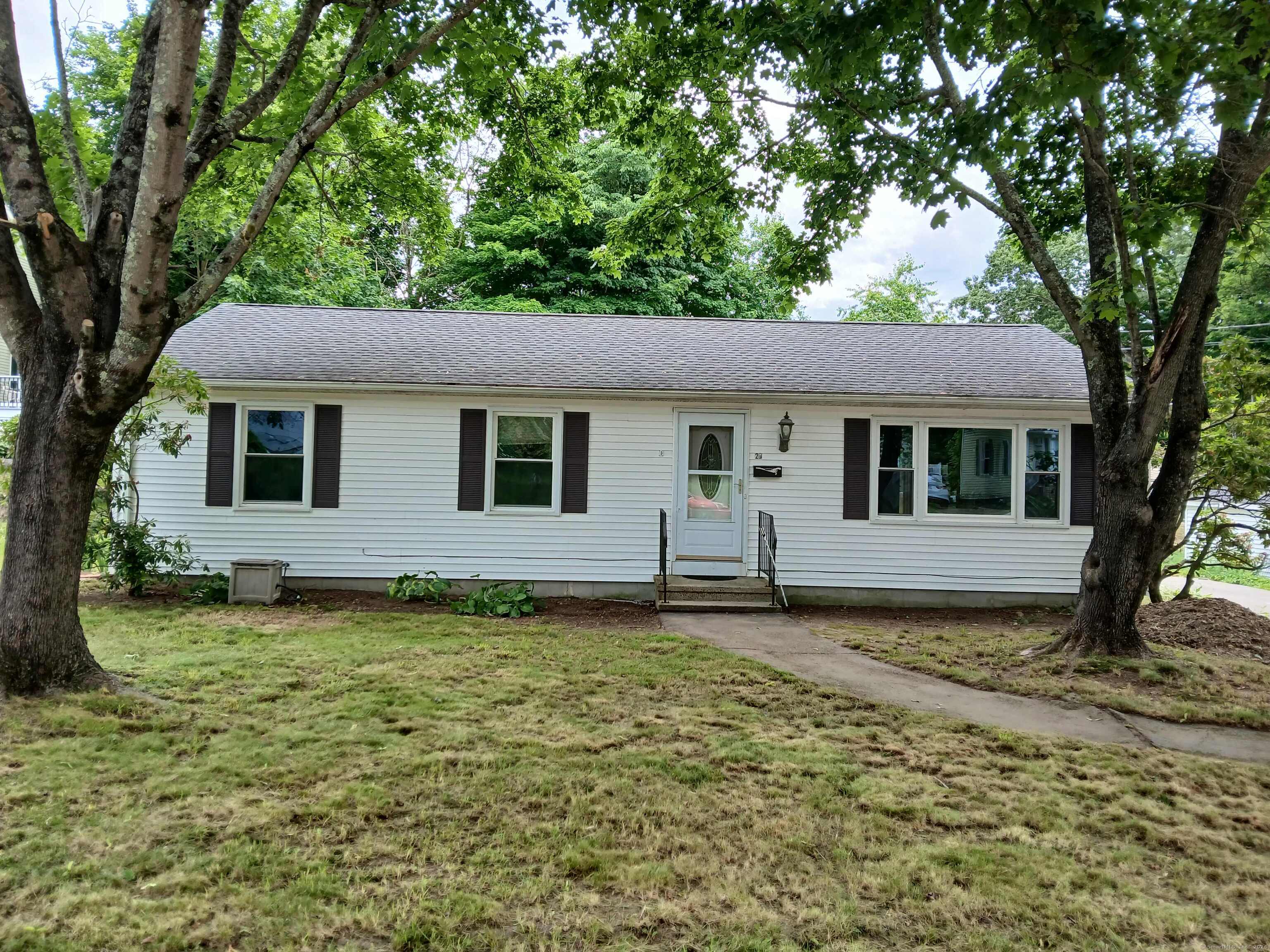 26 Quinebaug Road Norwich CT 06360