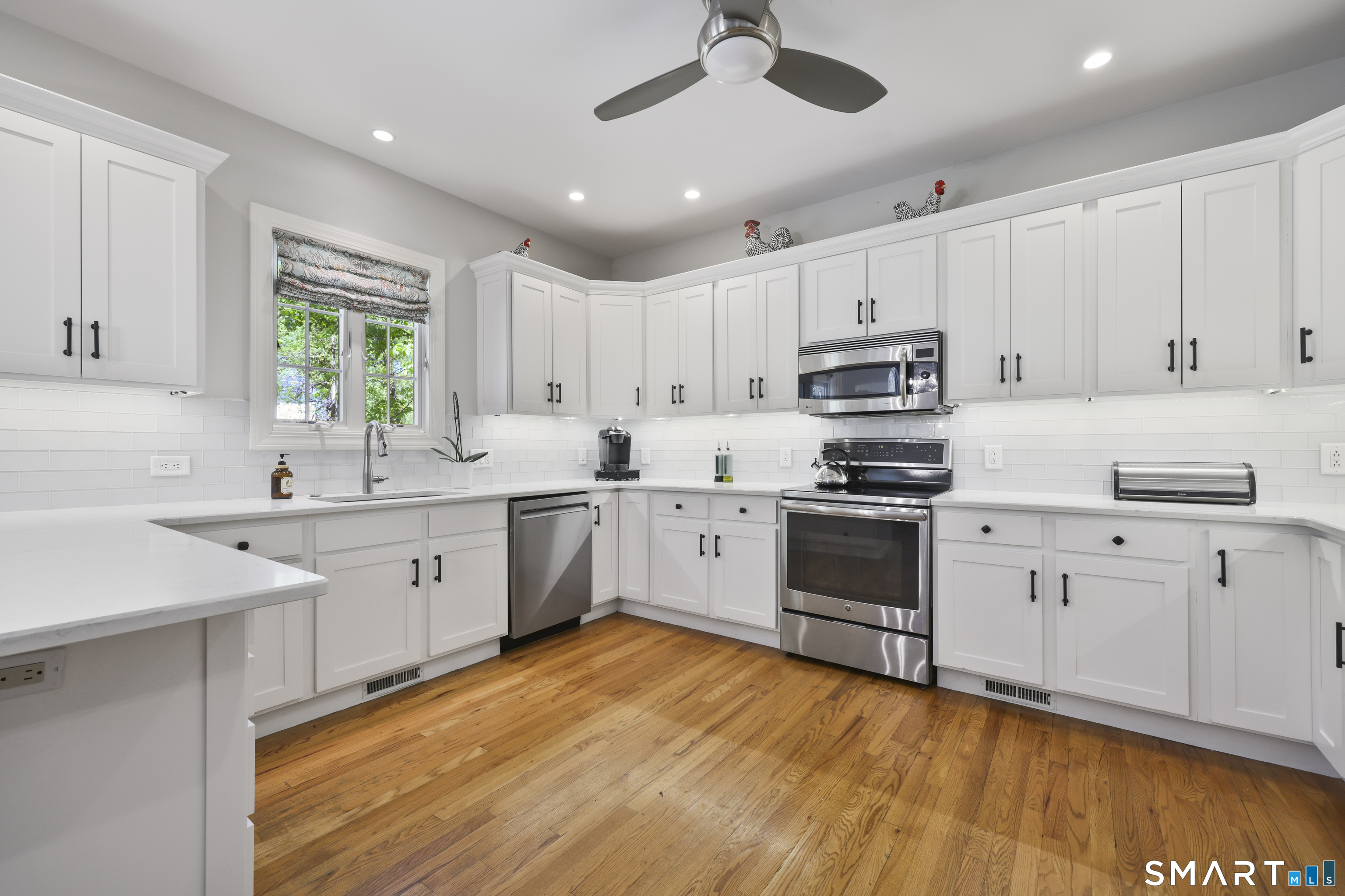 32 Juhasz Road Norwalk CT 06854