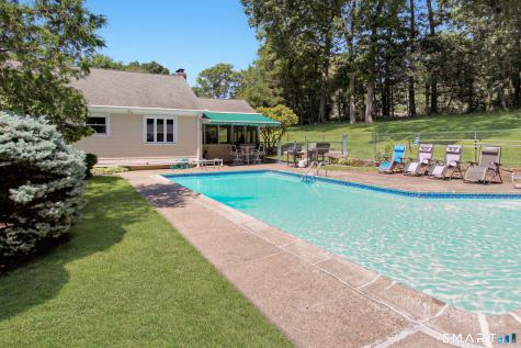 21 Twin Circle Drive Trumbull CT 06611