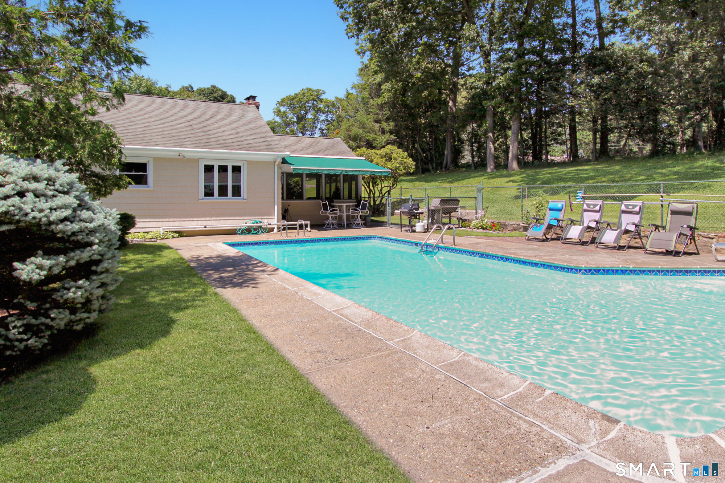 21 Twin Circle Drive Trumbull CT 06611