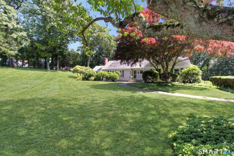 21 Twin Circle Drive Trumbull CT 06611