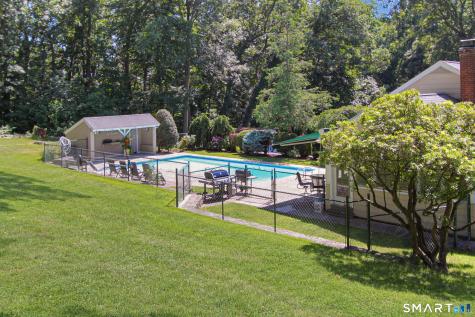 21 Twin Circle Drive Trumbull CT 06611