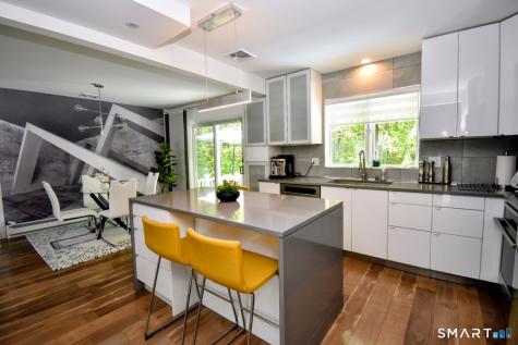 38 Algonquin Way Bristol CT 06010