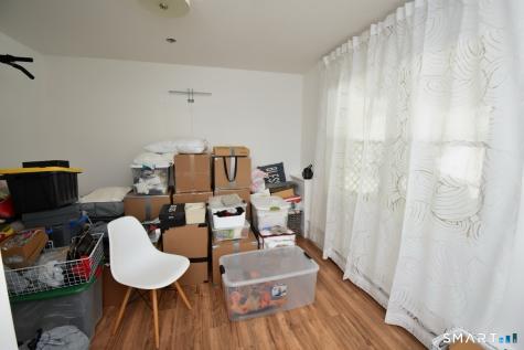 38 Algonquin Way Bristol CT 06010