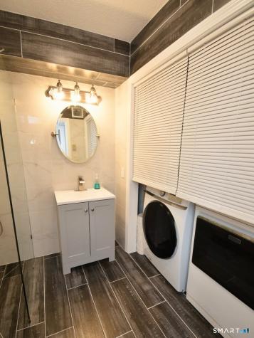 38 Algonquin Way Bristol CT 06010