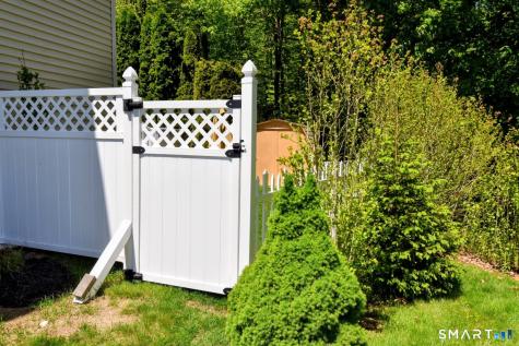 38 Algonquin Way Bristol CT 06010