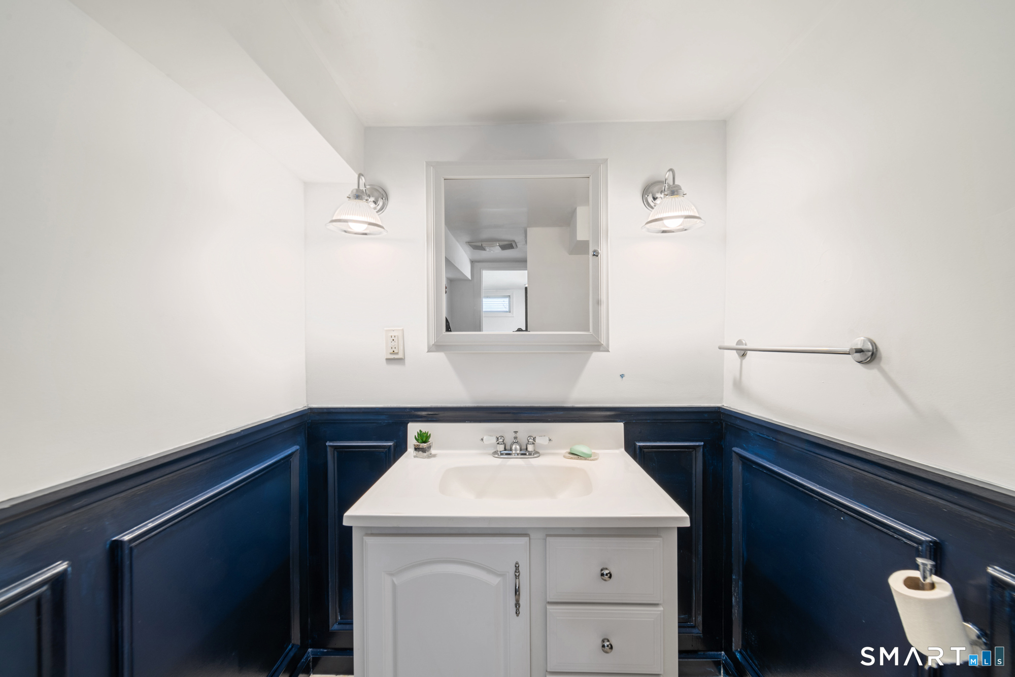 121 Ravencrest Drive Stratford CT 06614