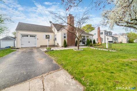 121 Ravencrest Drive Stratford CT 06614