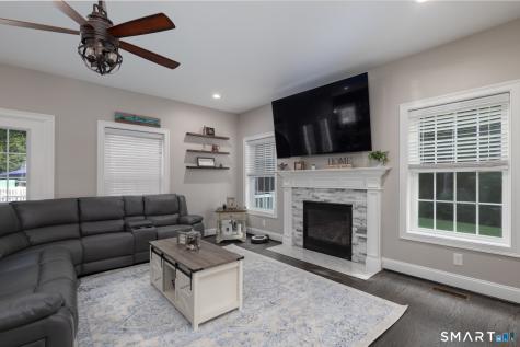 81 Evergreen Crossing New Hartford CT 06057