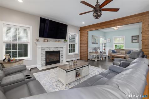 81 Evergreen Crossing New Hartford CT 06057