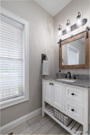 81 Evergreen Crossing New Hartford CT 06057