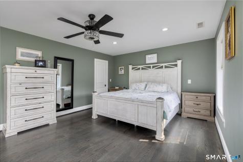 81 Evergreen Crossing New Hartford CT 06057
