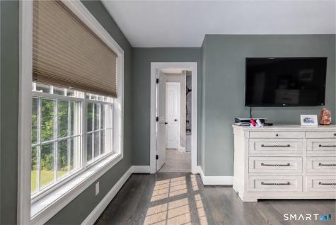 81 Evergreen Crossing New Hartford CT 06057