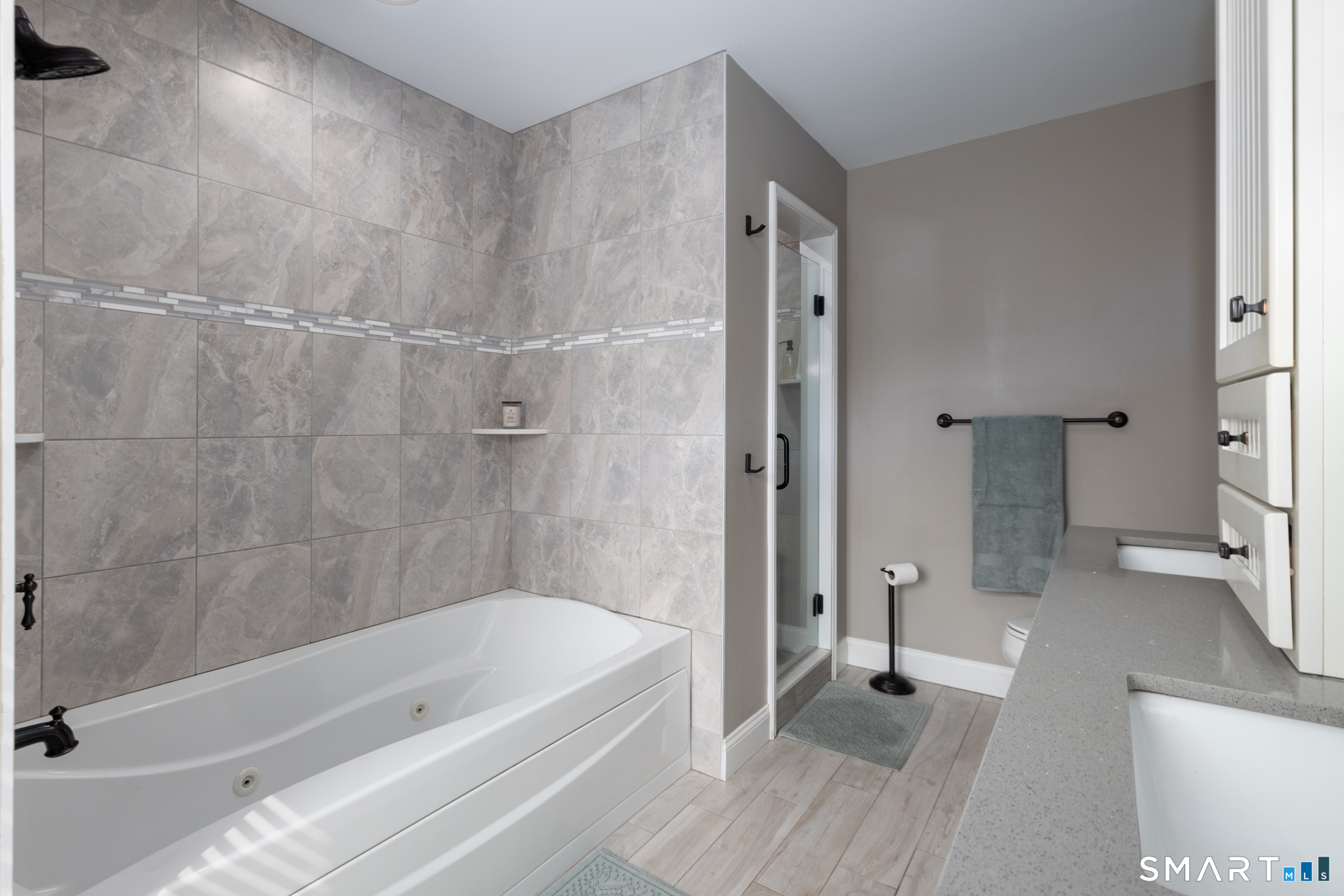 81 Evergreen Crossing New Hartford CT 06057