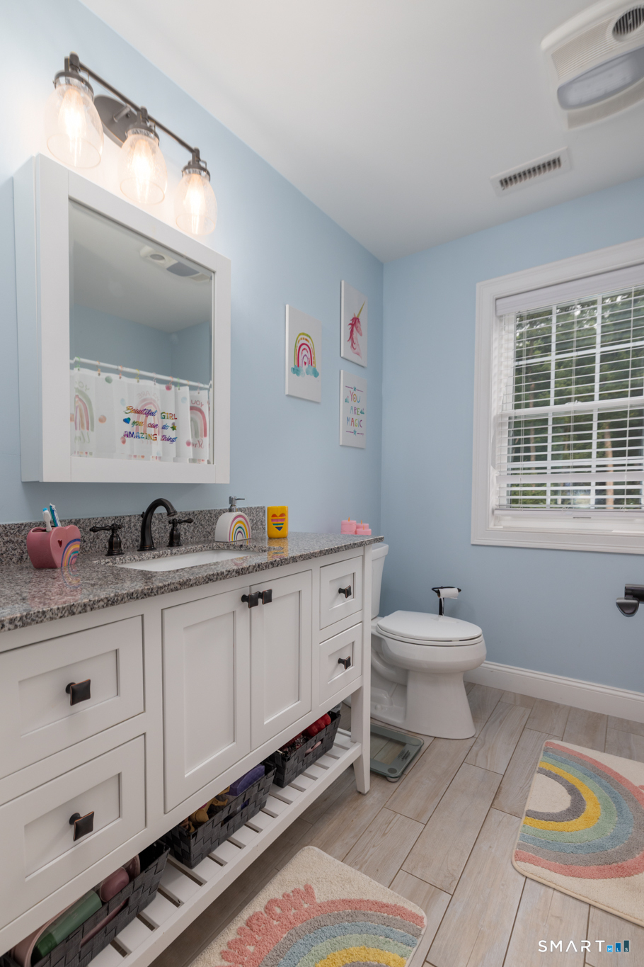 81 Evergreen Crossing New Hartford CT 06057