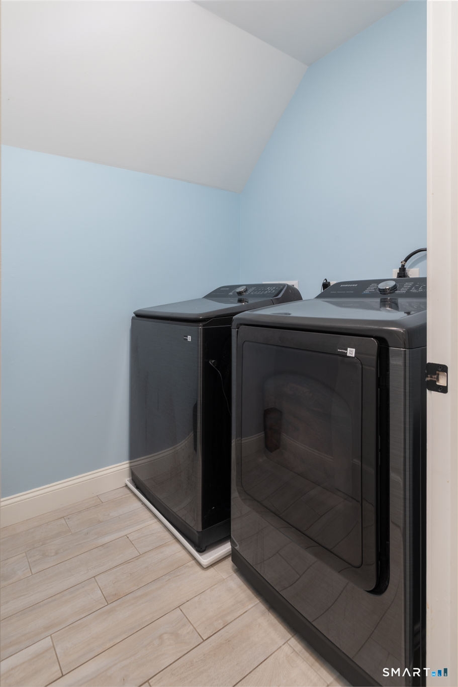 81 Evergreen Crossing New Hartford CT 06057