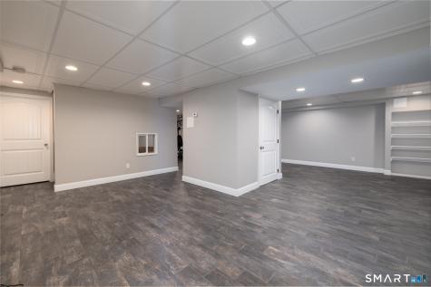 81 Evergreen Crossing New Hartford CT 06057