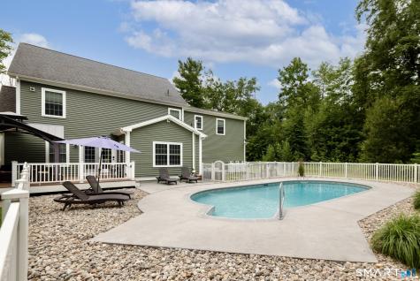 81 Evergreen Crossing New Hartford CT 06057