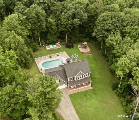 81 Evergreen Crossing New Hartford CT 06057