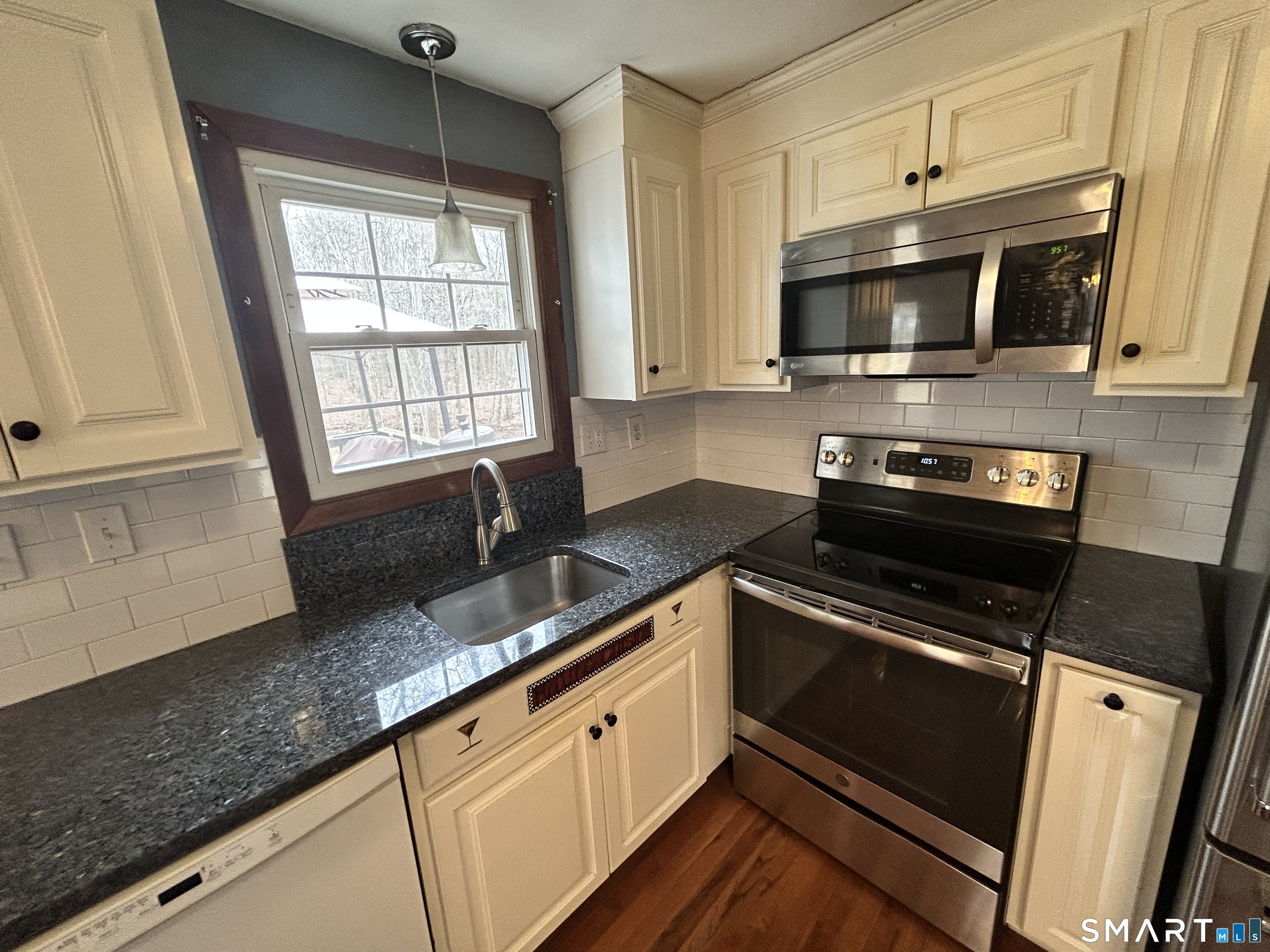 72 Willie Circle Tolland CT 06084