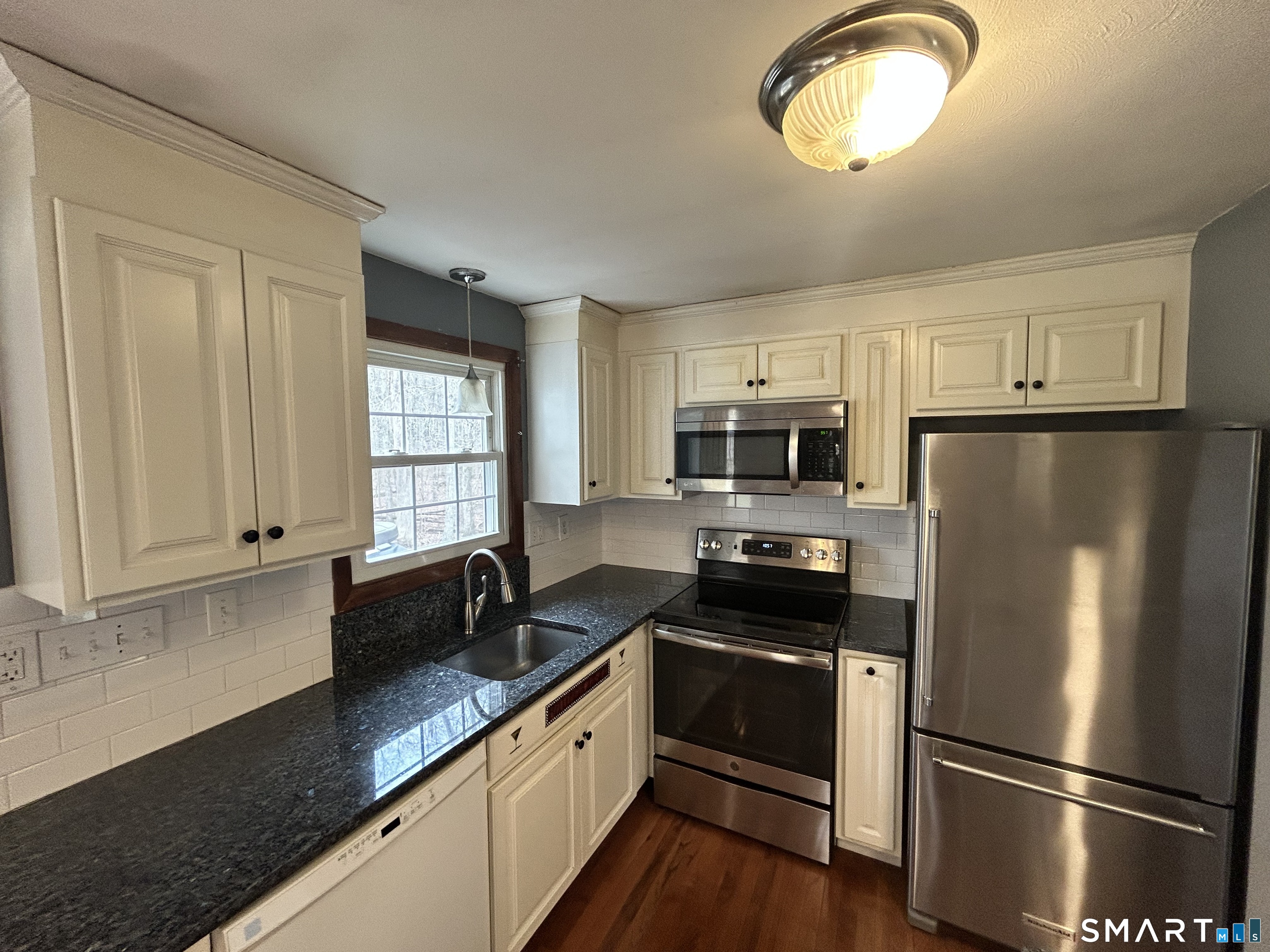 72 Willie Circle Tolland CT 06084