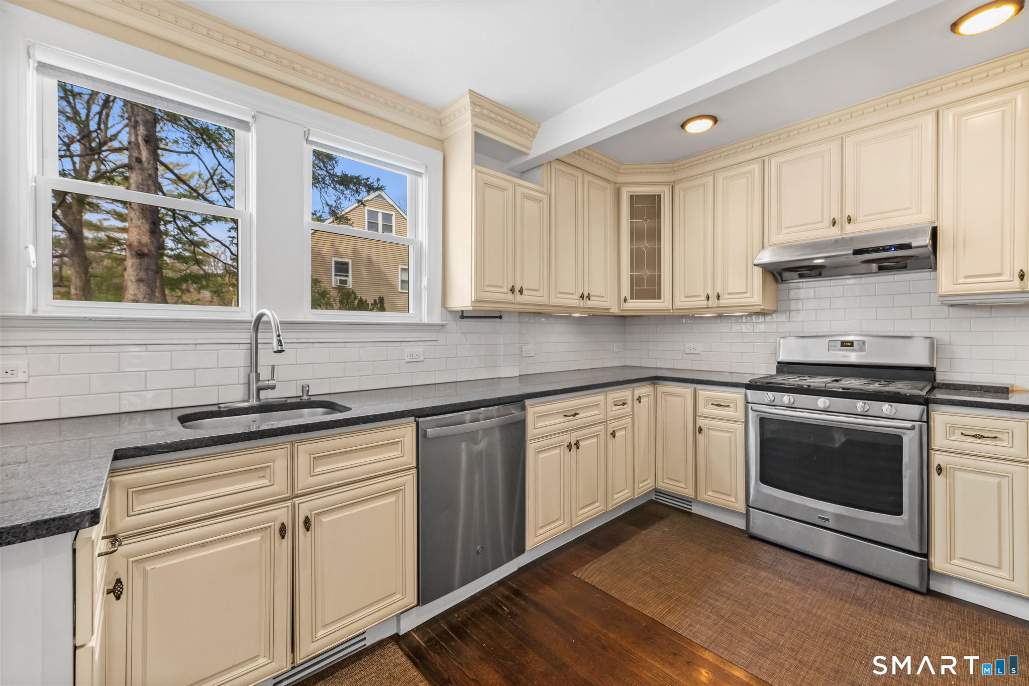 125 Oaklawn Avenue Stamford CT 06905