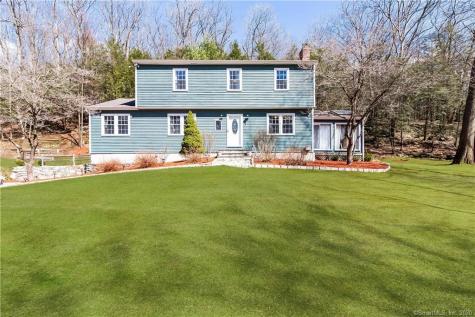 17 Fox Run New Milford CT 06776