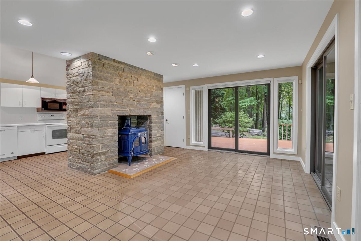 42 Taine Mountain Road Burlington CT 06013