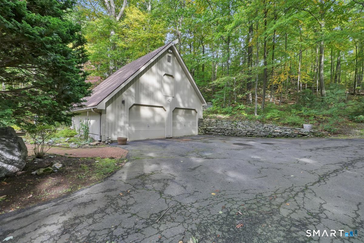 42 Taine Mountain Road Burlington CT 06013