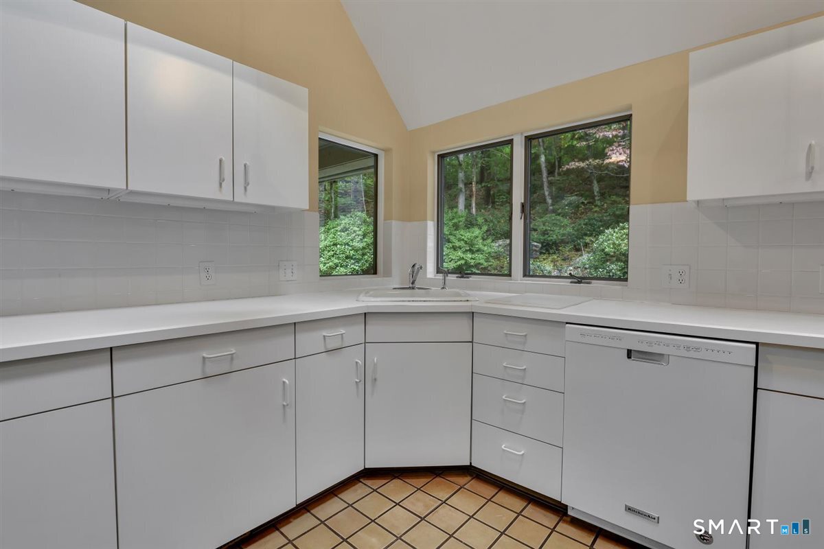 42 Taine Mountain Road Burlington CT 06013