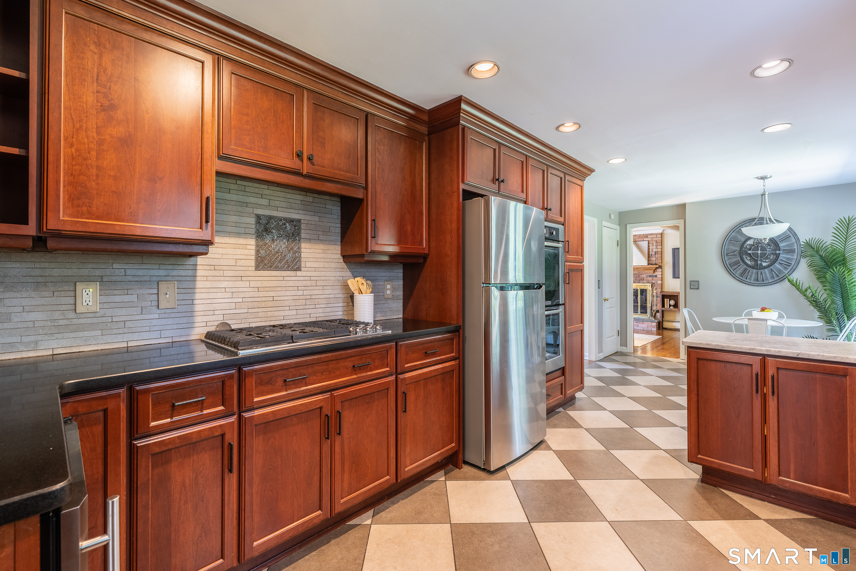 5 Grand Place Newtown CT 06470