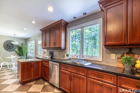 5 Grand Place Newtown CT 06470
