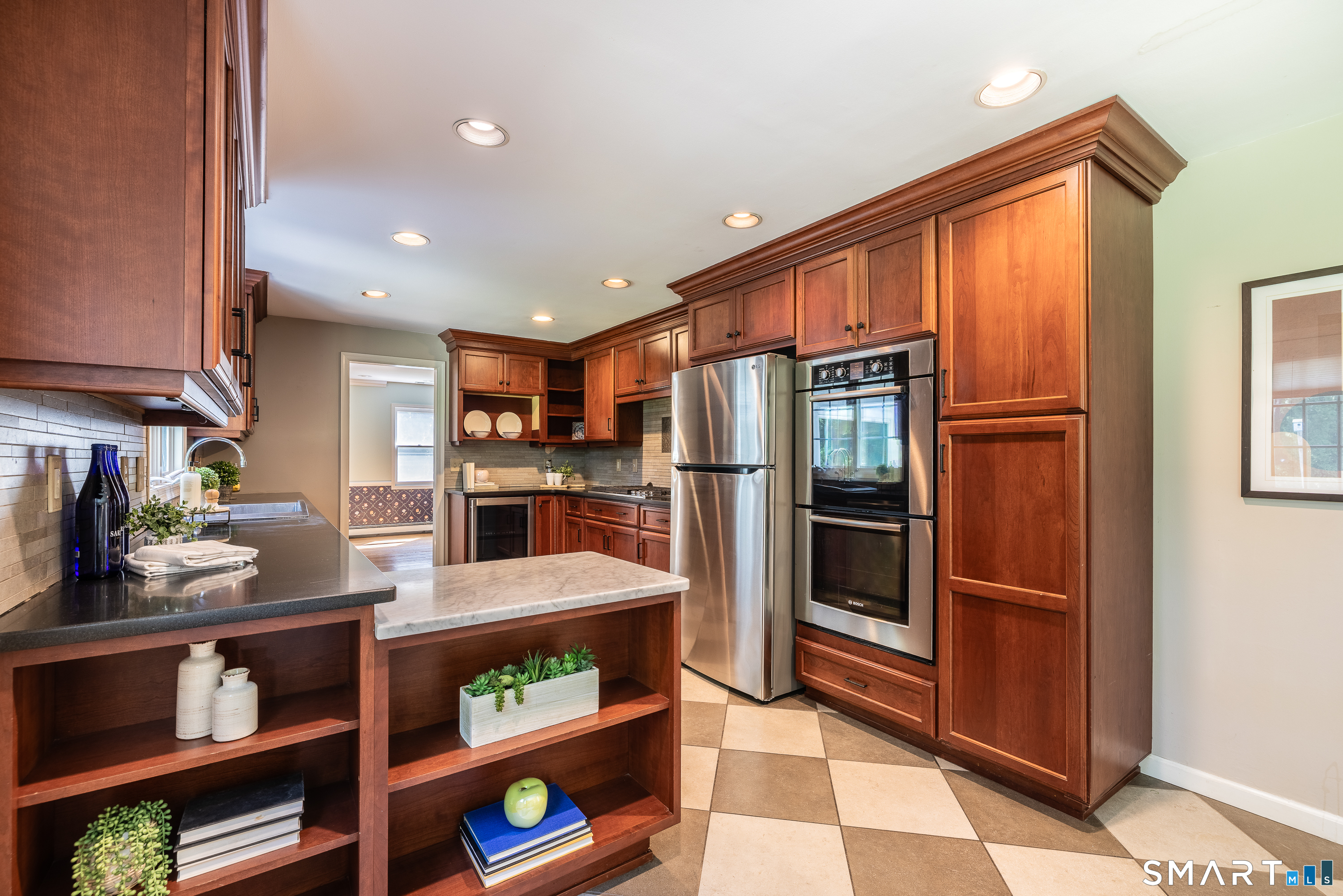 5 Grand Place Newtown CT 06470