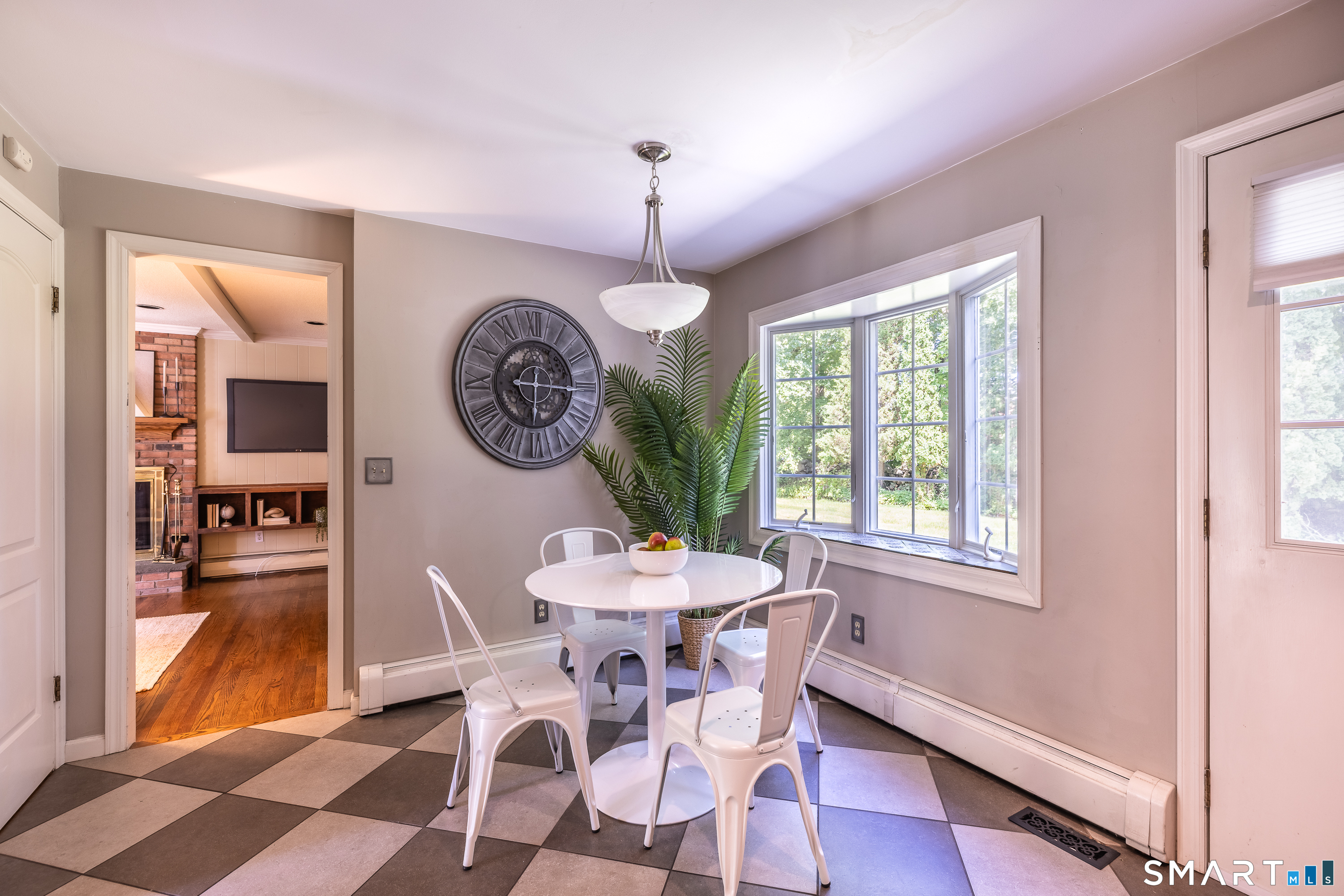 5 Grand Place Newtown CT 06470