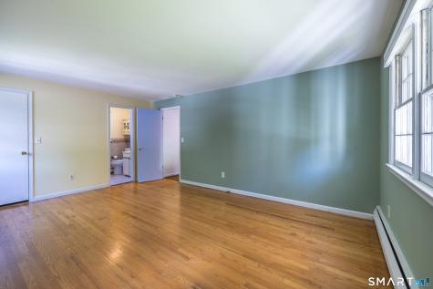 5 Grand Place Newtown CT 06470